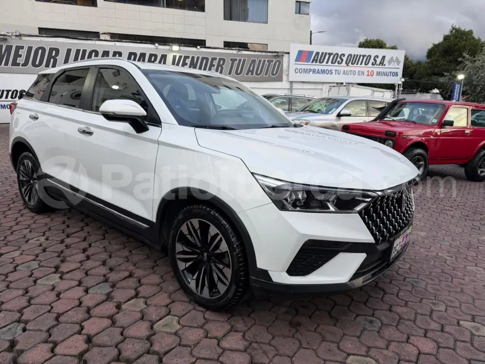 Foto 1 de Bestune T77 Pro Premium