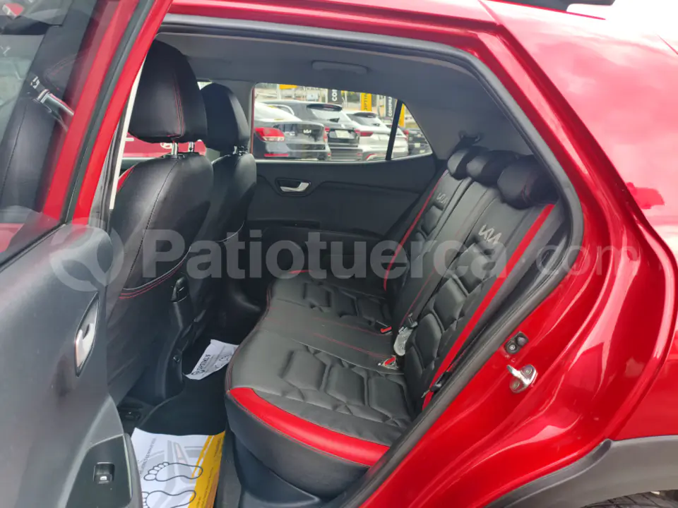 Foto 12 de Kia Stonic LX