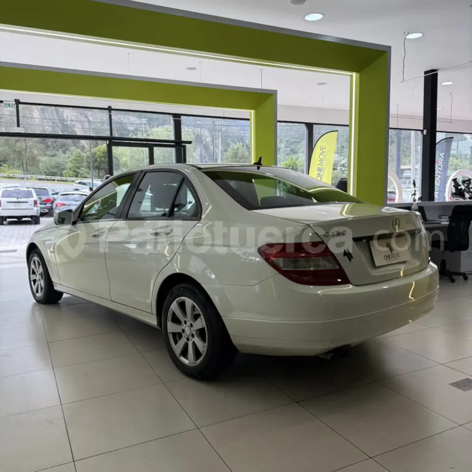 Foto 2 de Mercedes Benz C180 CGI