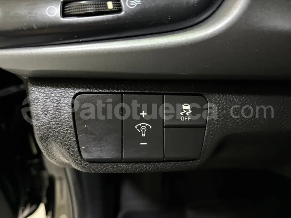 Foto 11 de Kia RIO LX