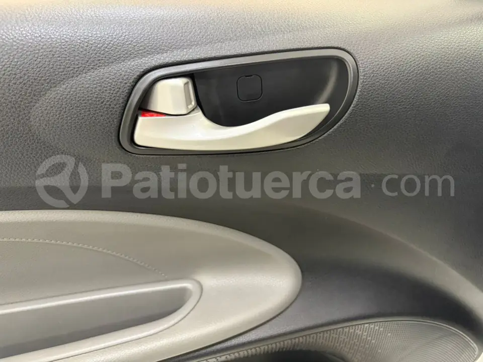 Foto 10 de Kia Soluto