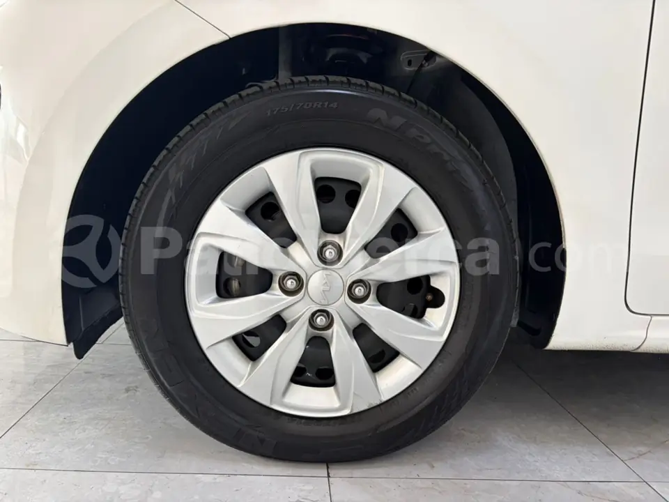 Foto 26 de Kia Soluto