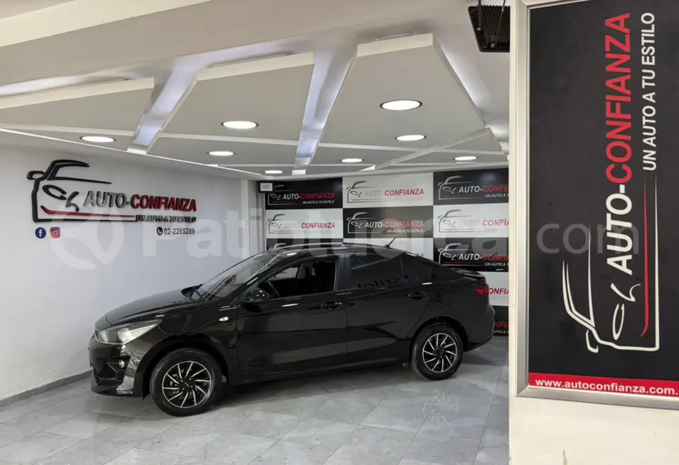 Foto 2 de Kia Rio LX AC