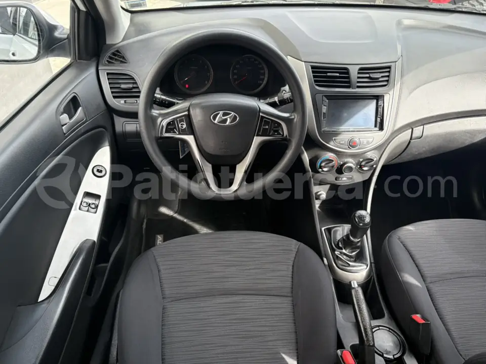 Foto 4 de Hyundai Accent