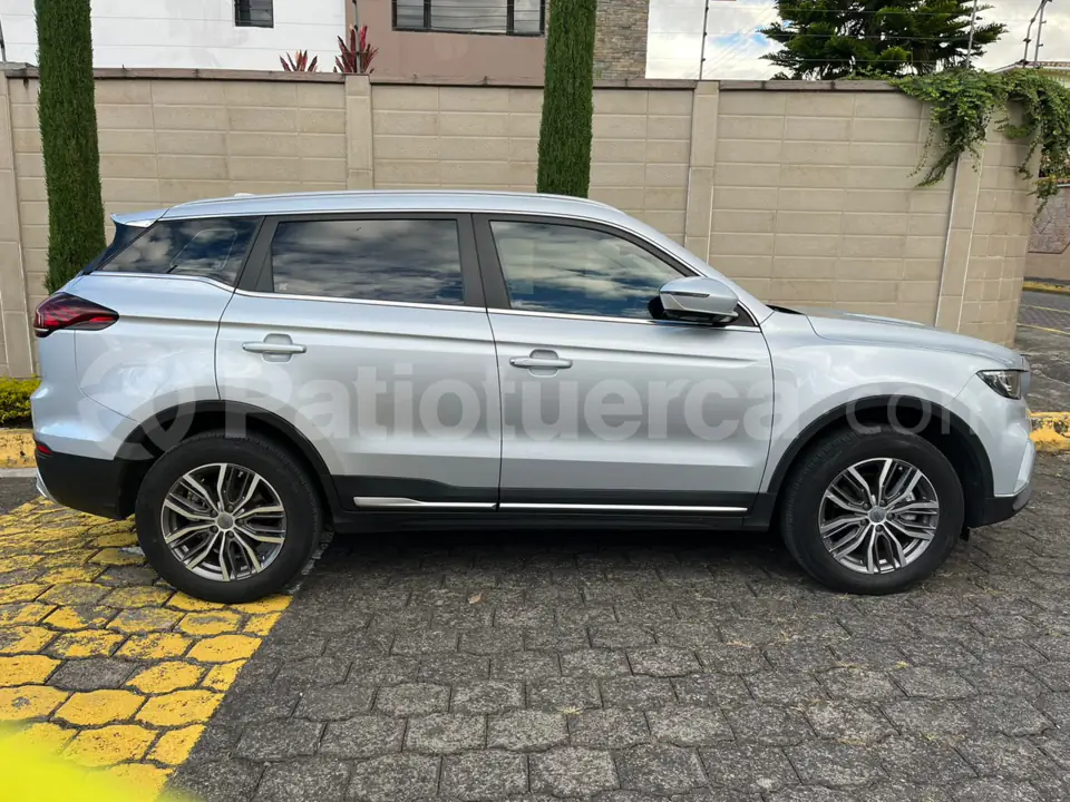 Foto 4 de Geely Azkarra