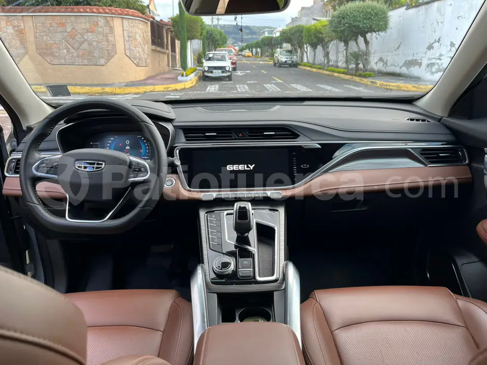 Foto 5 de Geely Azkarra