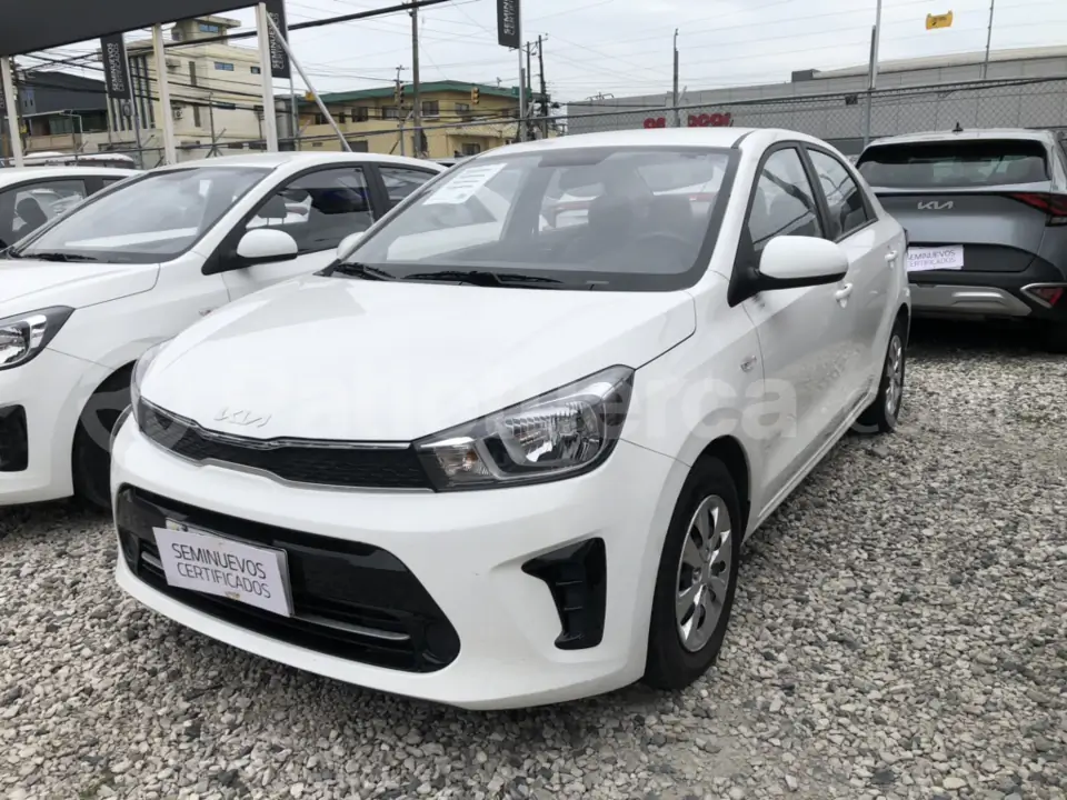 Foto 1 de Kia Soluto LX