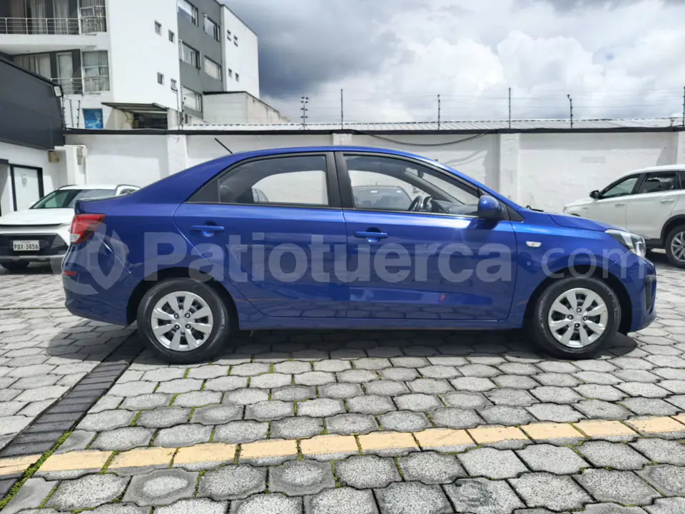 Foto 4 de Kia Soluto LX