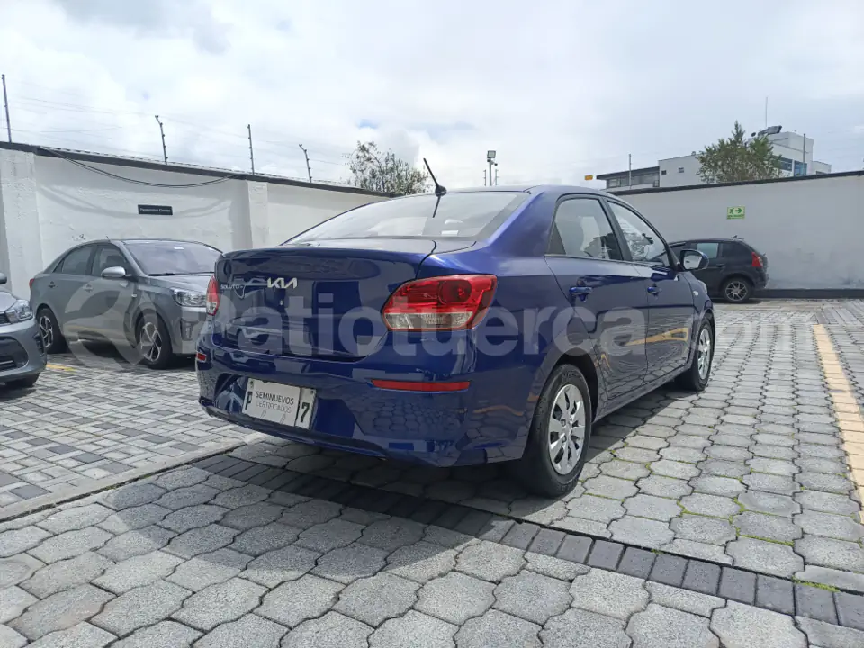 Foto 5 de Kia Soluto LX