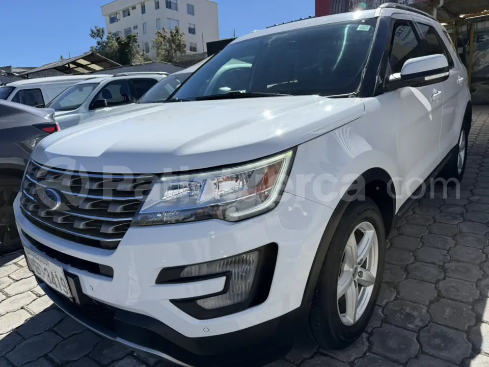 Foto 1 de Ford Explorer XLT