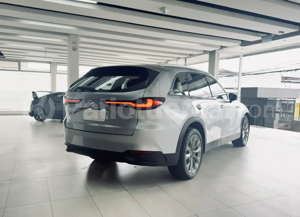 Foto 10 de Mazda CX-90
