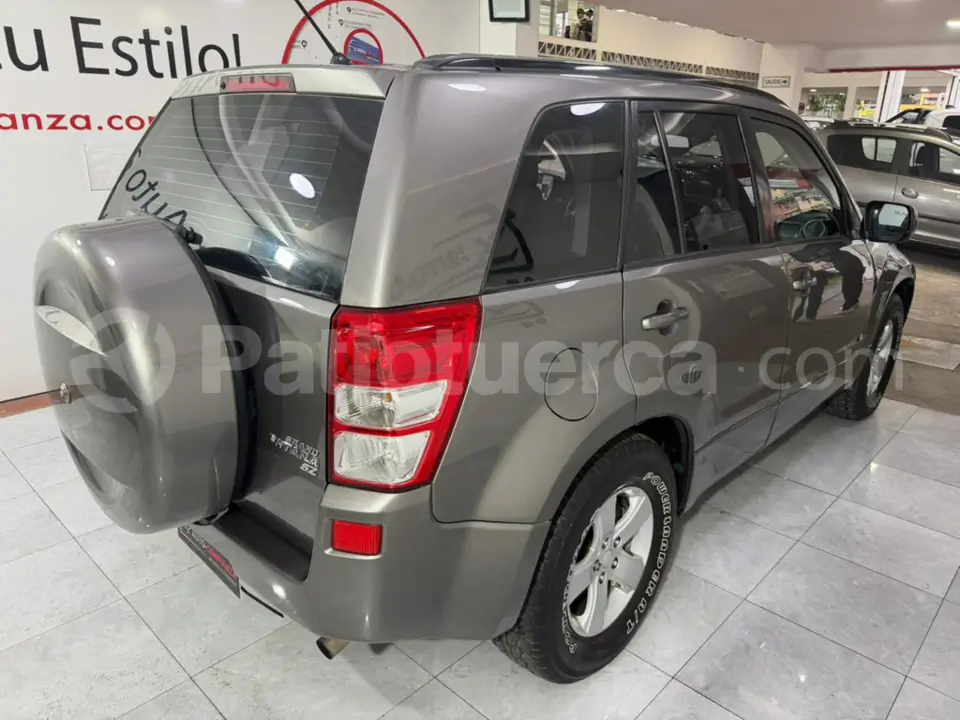 Foto 8 de Suzuki Grand Vitara SZ