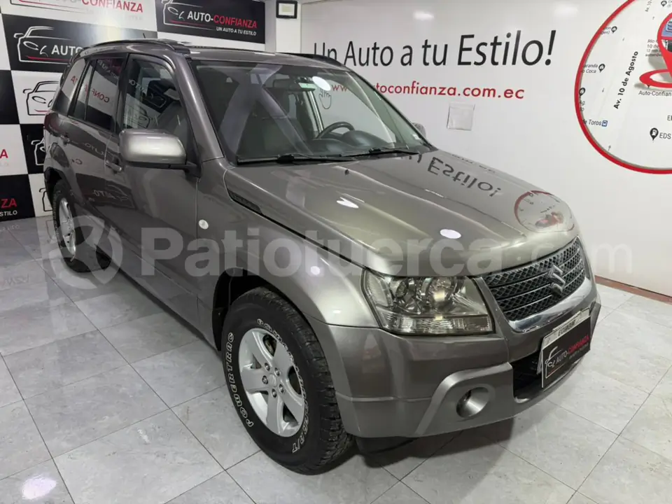 Foto 3 de Suzuki Grand Vitara SZ