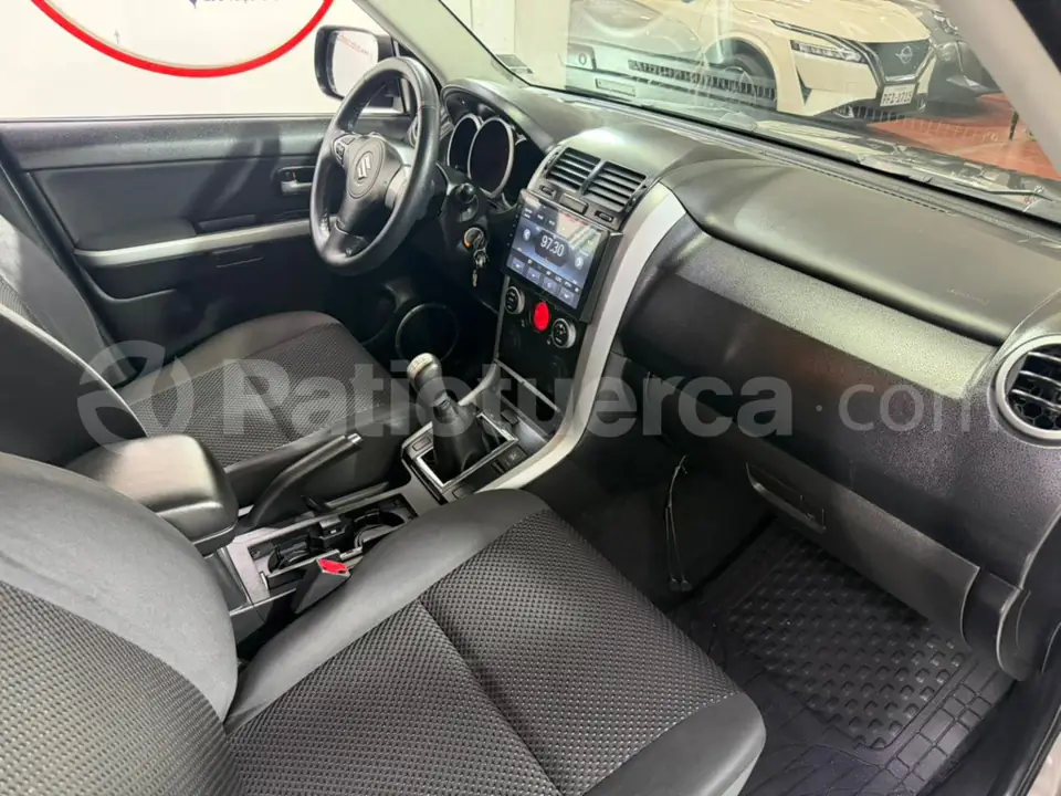 Foto 14 de Suzuki Grand Vitara SZ