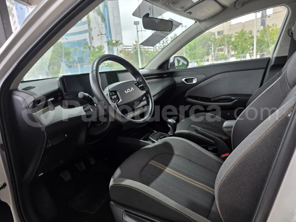 Foto 10 de Kia K3 X-LINE