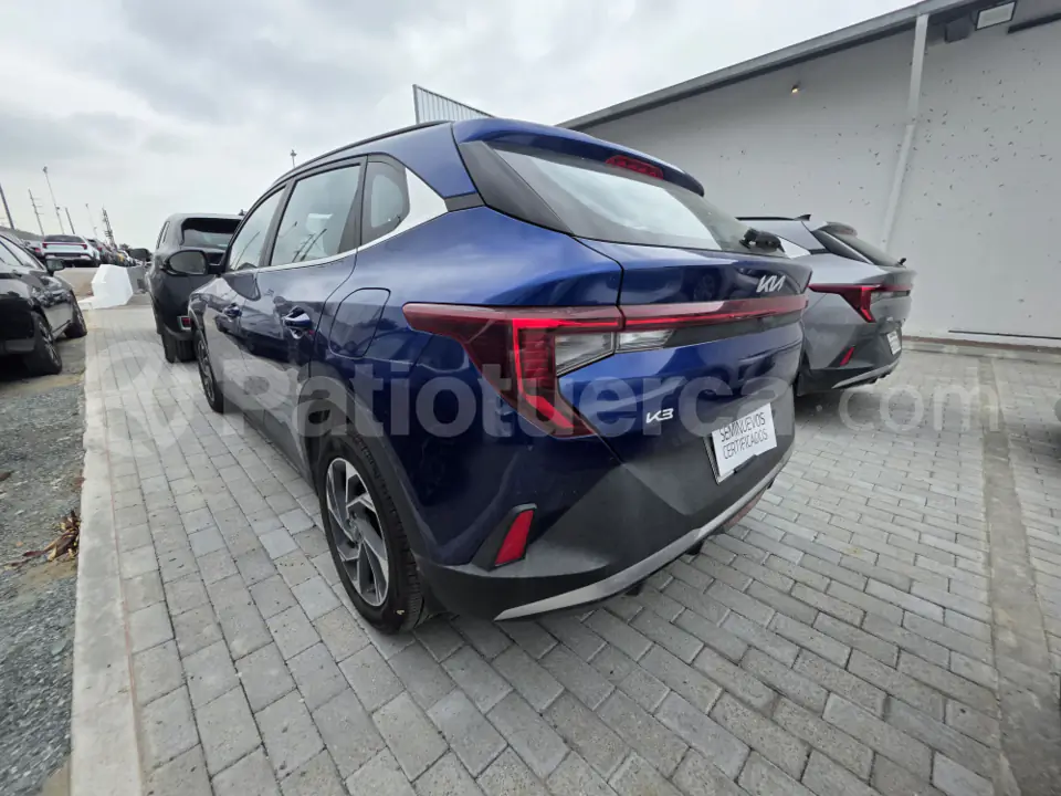 Foto 7 de Kia K3 CROSS