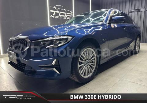 BMW 330e Luxury 2022
