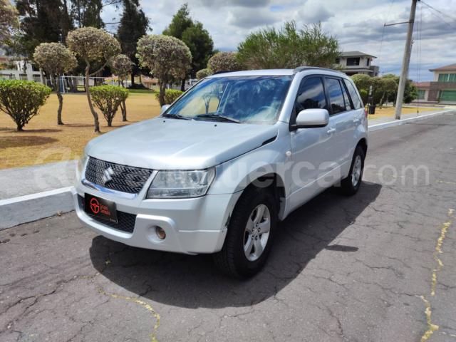 Suzuki Grand Vitara SZ 2.4 2014