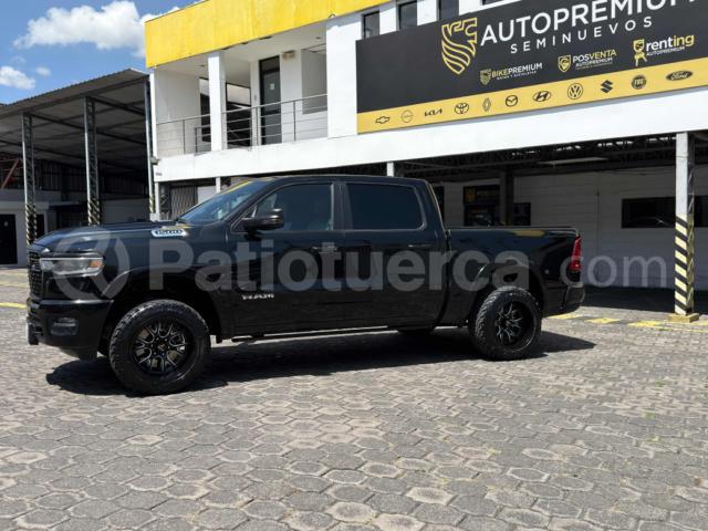 Ram 1500 BIGHORN ETORQUE 2025