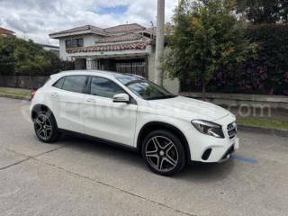 Mercedes Benz GLA 250 4 MATIC