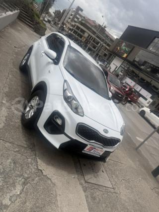 Kia Sportage LX AT