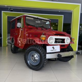 Toyota Land Cruiser FJ40