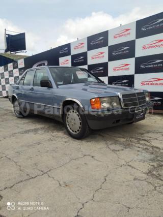 Mercedes Benz—™ 190E 1984