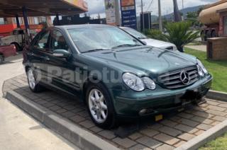 Mercedes Benz—™ C320 2001