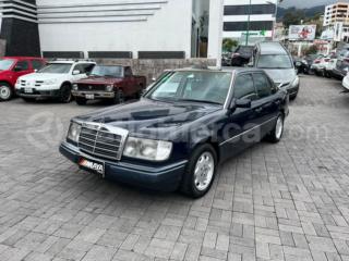 Mercedes Benz—™ E280 1993