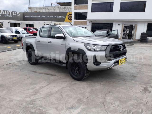 Toyota Hilux SR5 2022