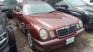 Mercedes Benz—™ E230 1996