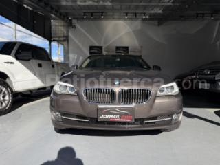 BMW 523i
