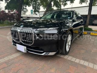 BMW 740i
