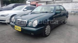 Mercedes Benz E320