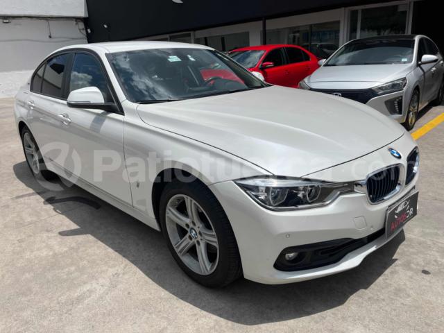 BMW 330e 2017
