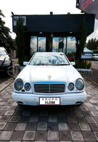 Mercedes Benz E430