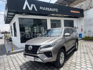 Toyota Fortuner 4.0