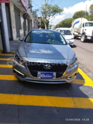 Hyundai Sonata Hybrid