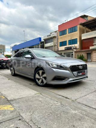 Hyundai Sonata Fe