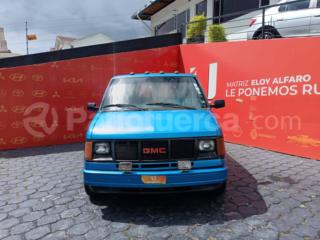 GMC Safari