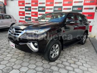 Toyota Fortuner 4.0