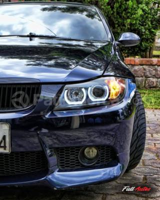 BMW 328i