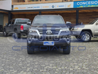 Toyota Fortuner 4.0