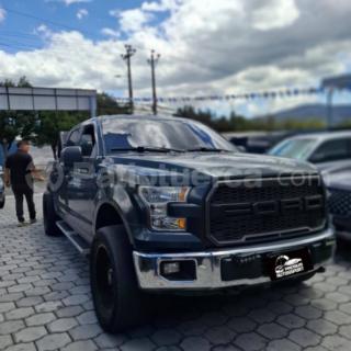 Ford F150 XLT CD