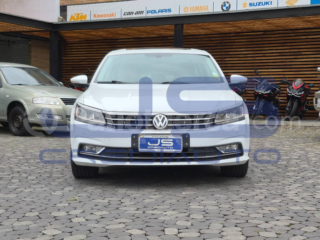 Volkswagen PASSAT ADVANCE
