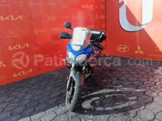 Suzuki V - Strom  DL 650 A