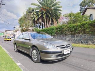 Peugeot 607