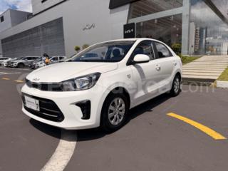 Kia Soluto LX