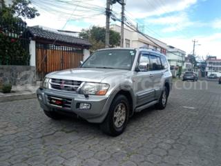 Mitsubishi Montero 5P 2002
