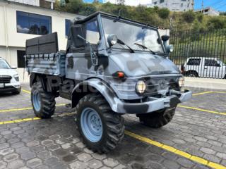 Mercedes Benz Unimog